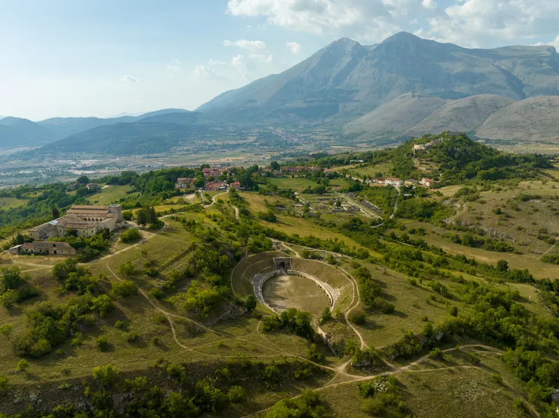 Area archeologica di  Alba Fucens