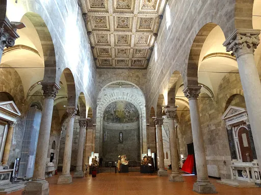 Battistero e chiesa dei Ss. Giovanni e Reparata