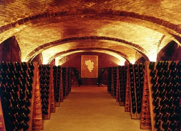 Cantine storiche della ditta "Giuseppe Contratto" s.p.a.