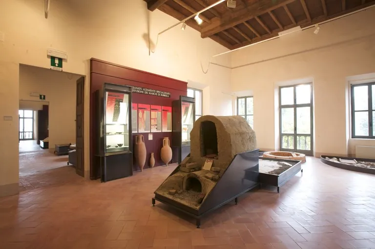 Castello di Spezzano e Museo della Ceramica