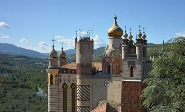 Castello Rocchetta Mattei