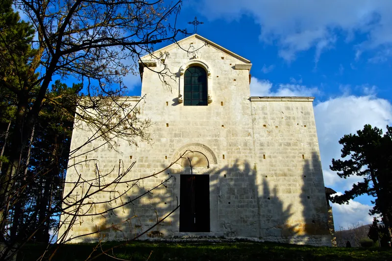 Chiesa di Santa Maria Assunta a Bominaco