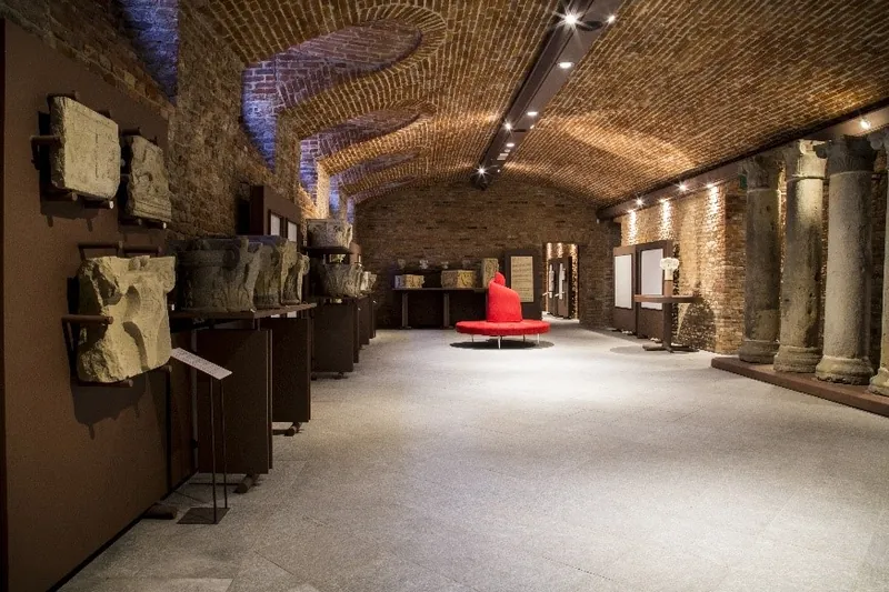 Cripta e museo di S. Anastasio