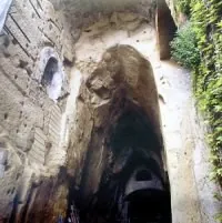 Crypta Neapolitana