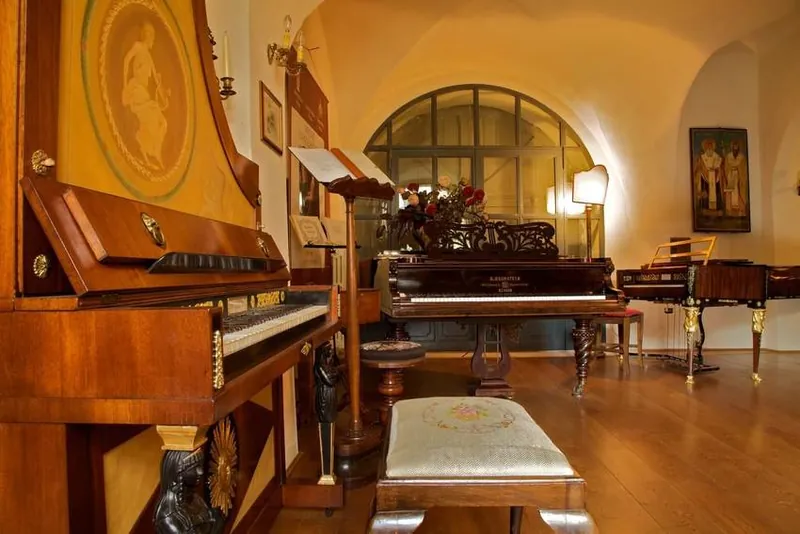 Museo del pianoforte antico - Accademia internazionale di interpretazione musicale su strumenti d'epoca