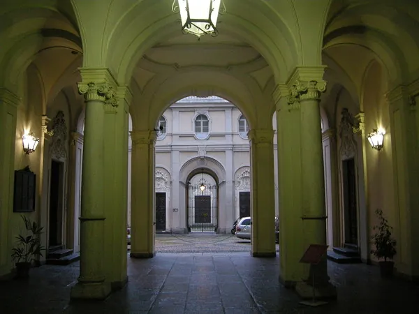 Palazzo Cavour