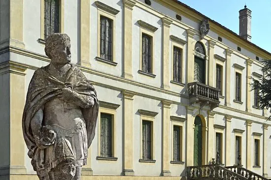 Palazzo San Bonifacio Ardit e Archivio Storico Comunale