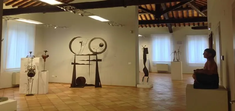 Palazzo Vicari Museo di arte contemporanea