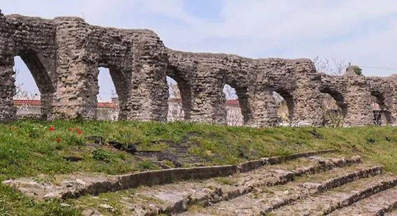 Parco archeologico dei Campi Flegrei - Anfiteatro di Cuma