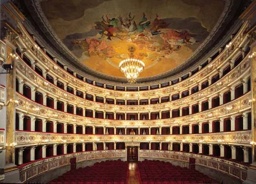 Teatro "Dell’Aquila"